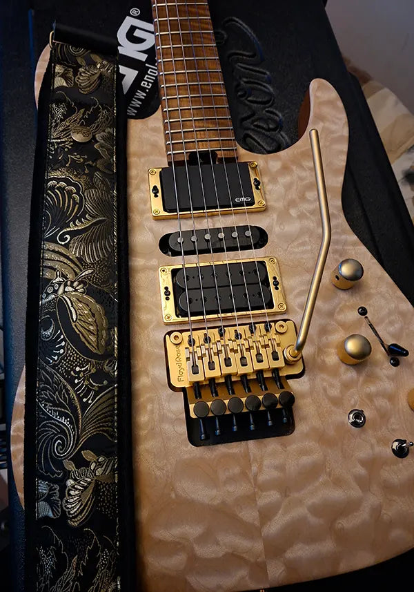 Padded Guitar Strap Black - Eastern Nights (Brass-Black)