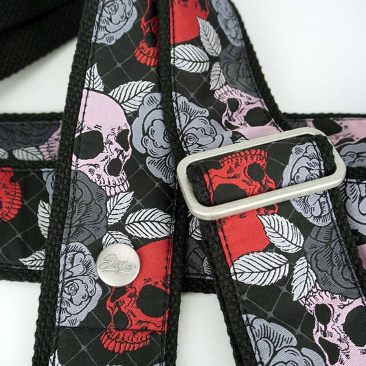 Gitarrengurt Totenkopf Muster - Red Rocking Skull 50 mm (schwarz-silber)