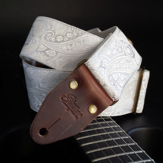 Gitarrengurt weiss - Luxury White Paisley 50 mm (schwarz-silber)