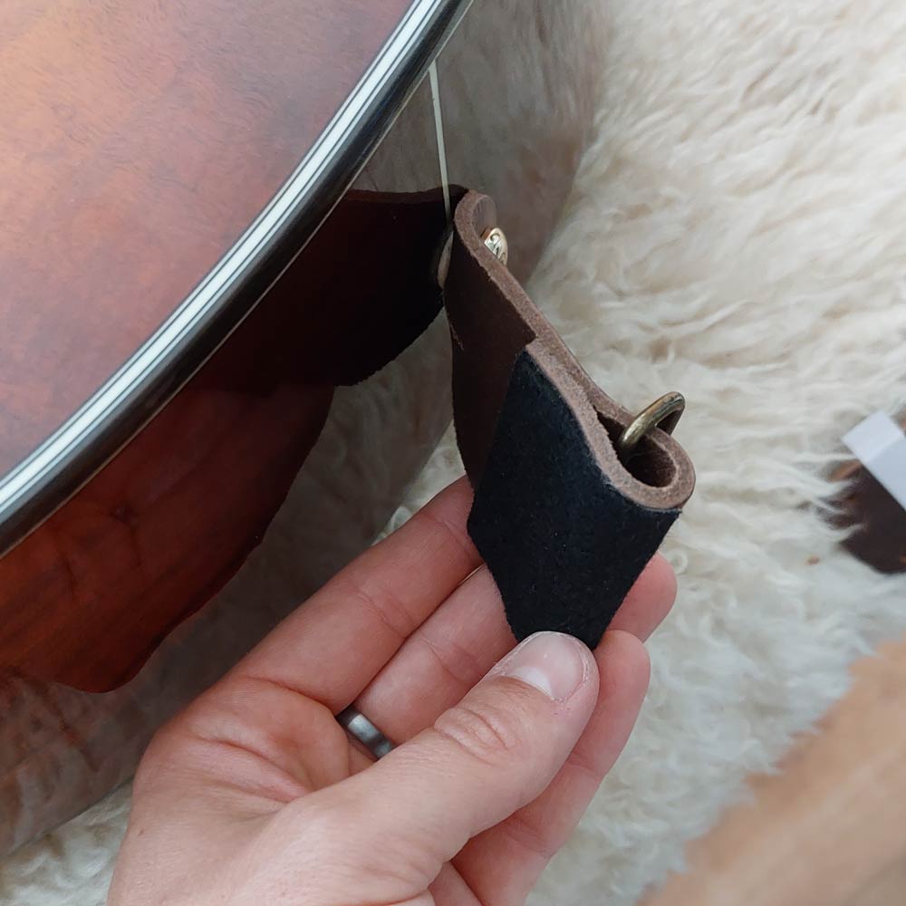 Anti-Squeak Pad for Acoustic Guitar