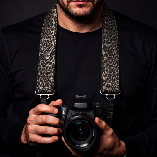 Premium Kameragurt Schwarz – Luxury Leopard
