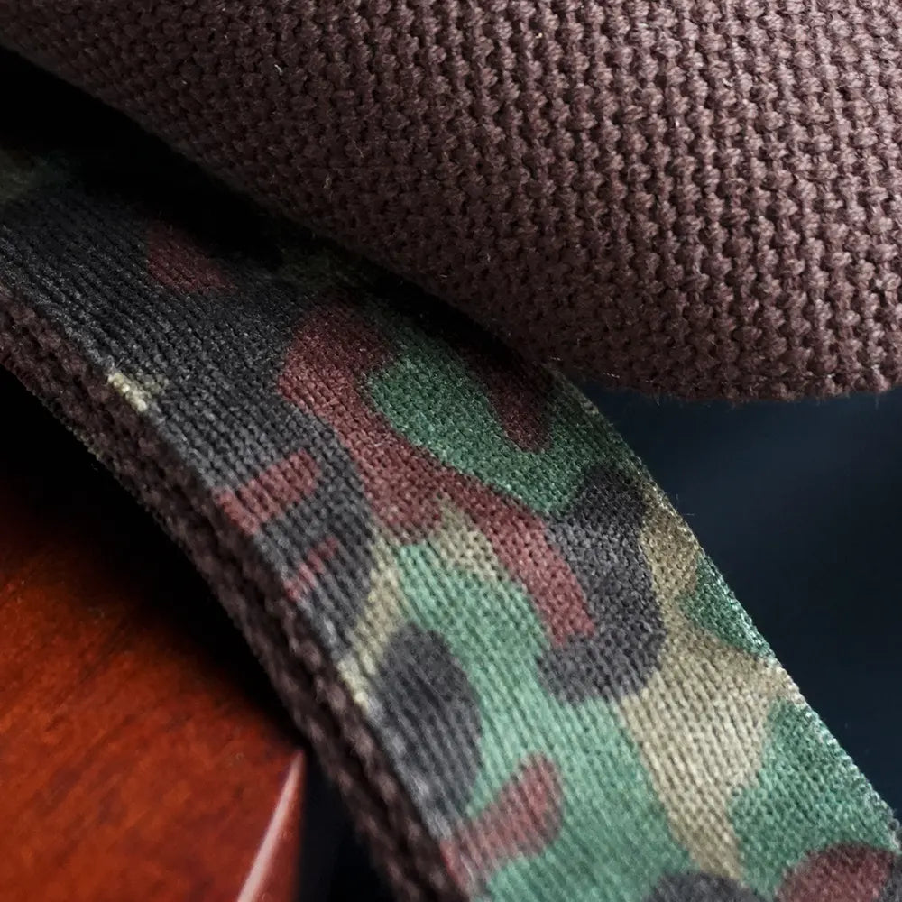 Gitarrengurt Camouflage - Cord Soldier 50 mm (rotbraun-messing)