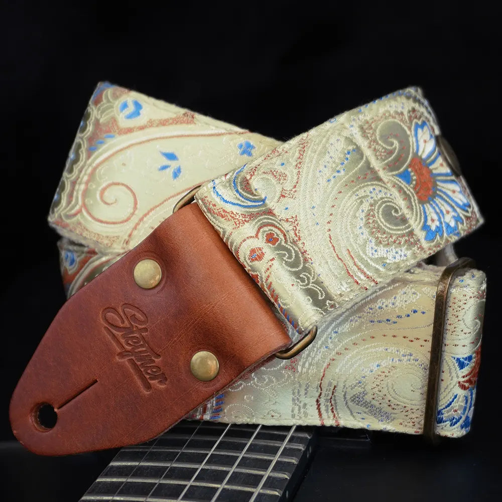 bester edler gitarrengurt in beige mit paisley muster-indian-ginger