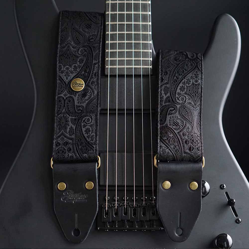 Sangle de guitare noire - Luxury Black Paisley (laiton)