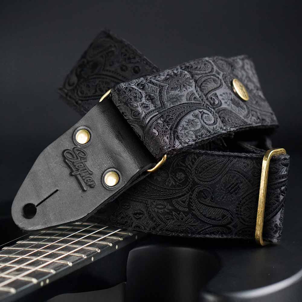 Sangles de guitare vintage noires avec motifs (articles de deuxième choix)