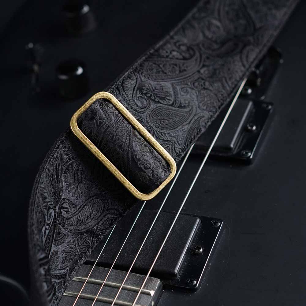 Gitarrengurt schwarz - Luxury Black Paisley (messing)