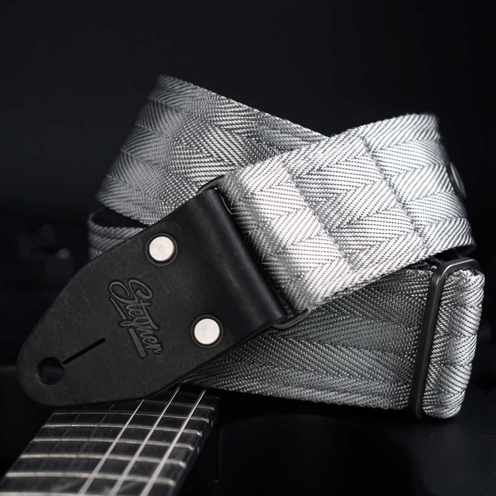 Plain guitar straps (B stock)