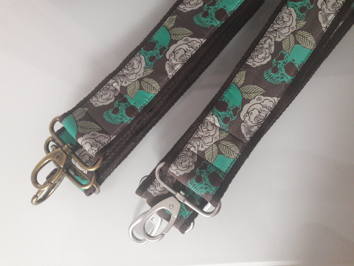 Colorful bag strap with carabiner - Emerald Pirate