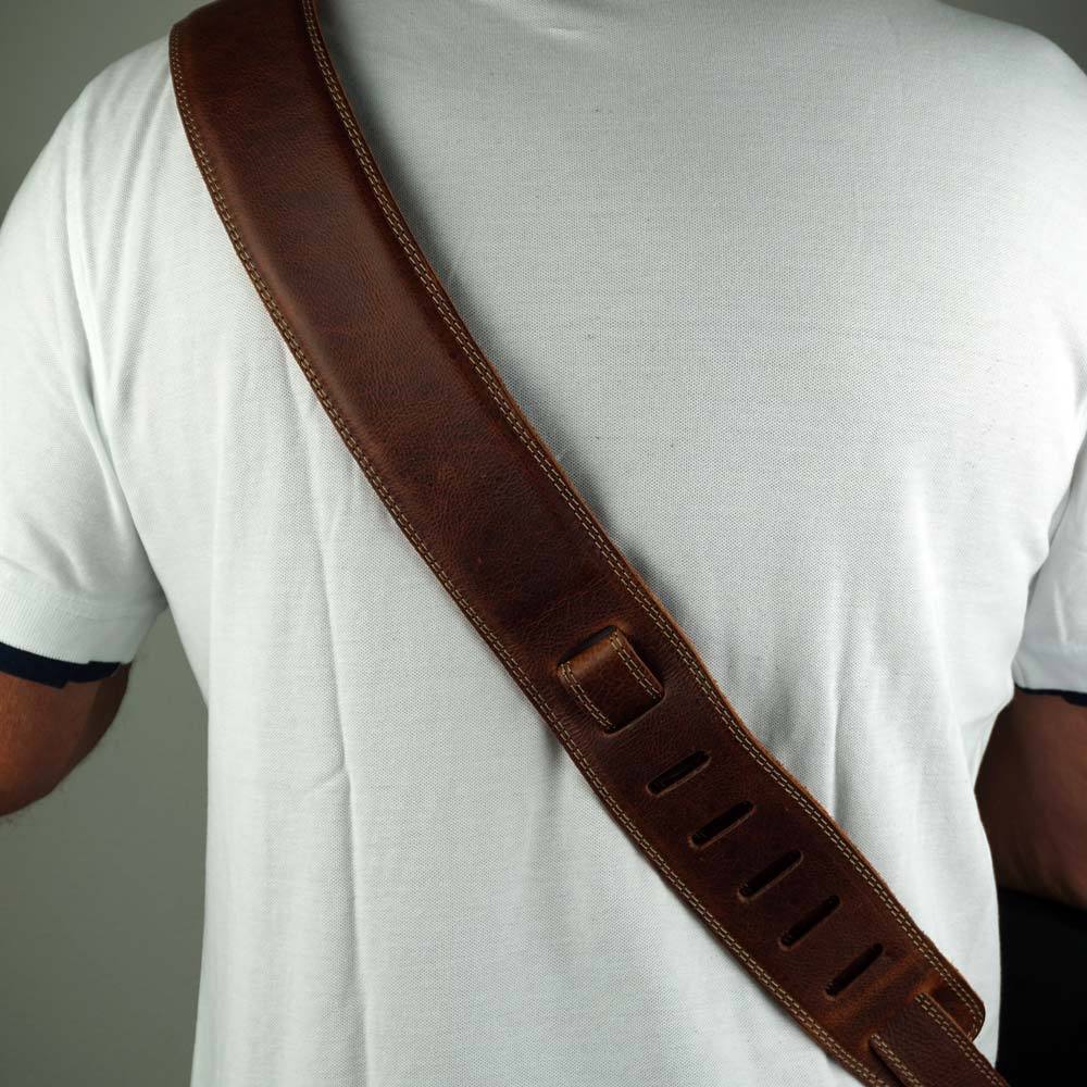Padded Leather Guitar Strap - Grainy Chestnut Deluxe