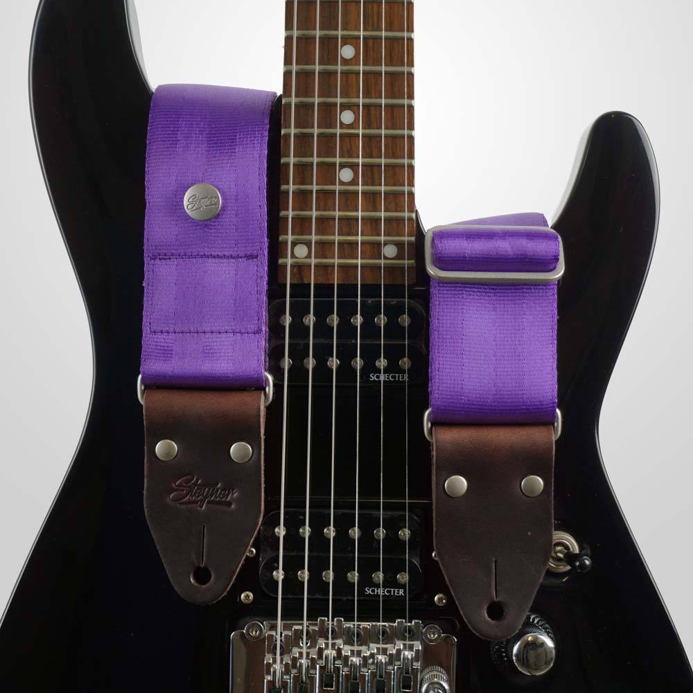 Lila Gitarrengurt aus Sicherheitsgurtband - Autogurt rutschfest