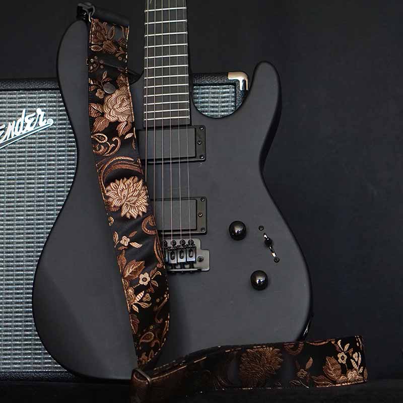Sangle de guitare noire - Luxury Rose Black 55 mm (brun rougeâtre-laiton)