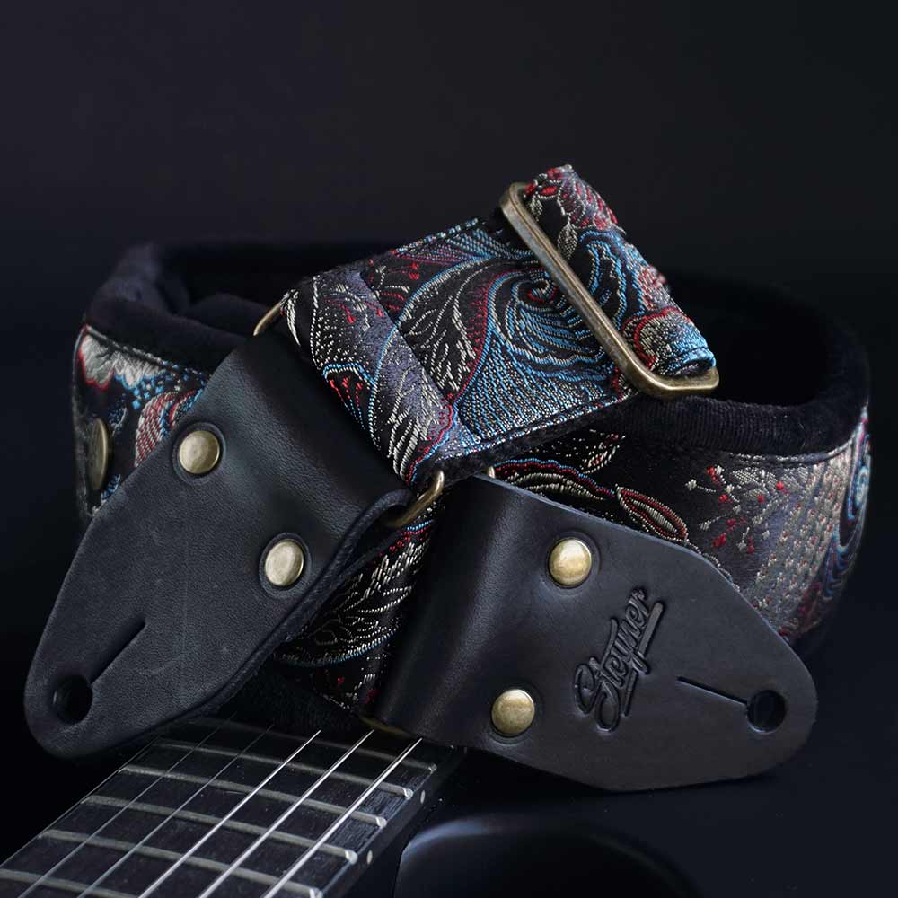 Padded Guitar Strap Black - Eastern Nights (Brass-Black)