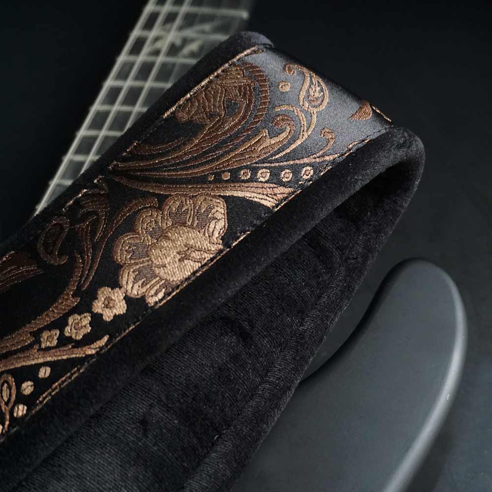 Padded Guitar Strap Black - Luxury Rose (Brass-Black)