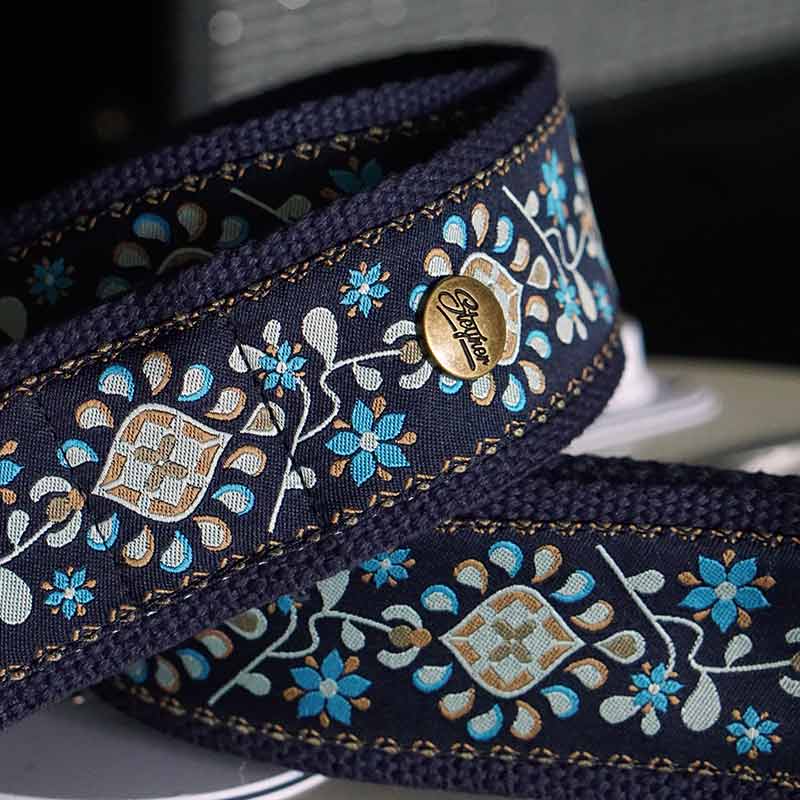 Luxus Gitarrengurte im Retro Stil mit blauem Blumen Muster