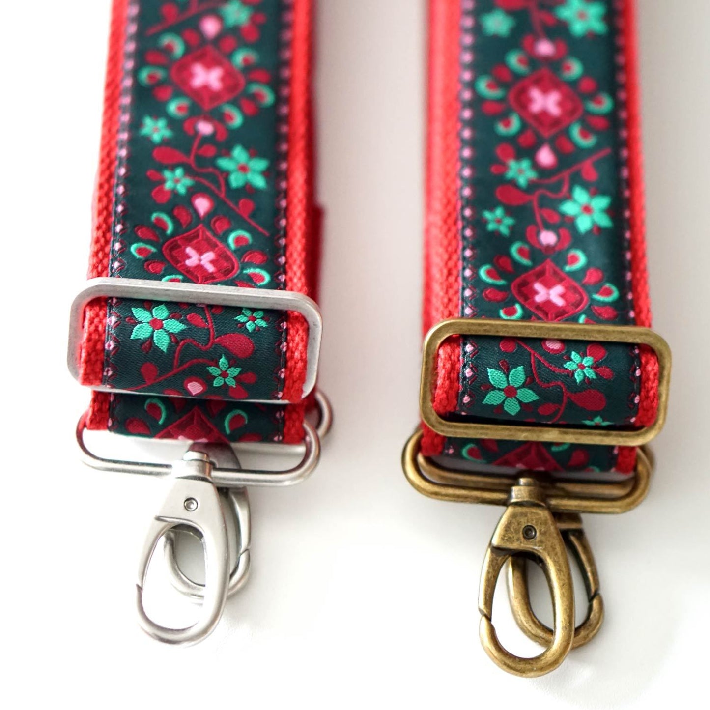 Colorful bag strap with carabiner "Resi